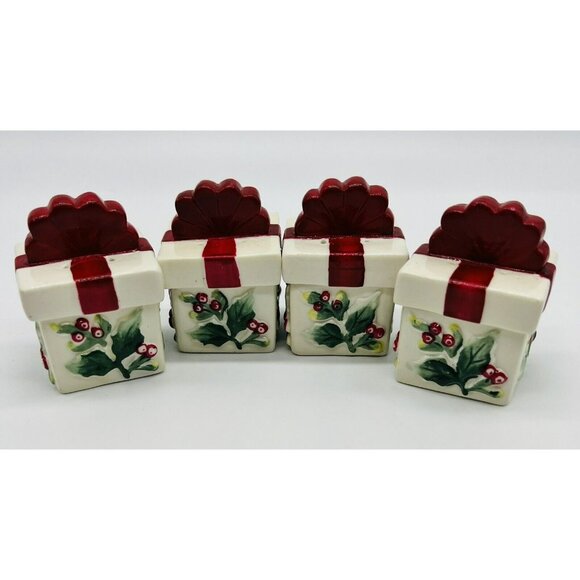 Pfaltzgraff Winterberry Other - Pfaltzgraff Winterberry Christmas 4 Mini Salt Pepper Shaker Sets 8 Pieces